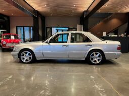 Mercedes-Benz E-Klasse (W124) E 500 full