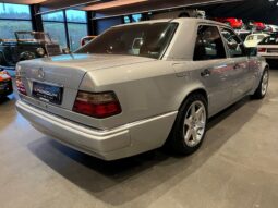 Mercedes-Benz E-Klasse (W124) E 500 full