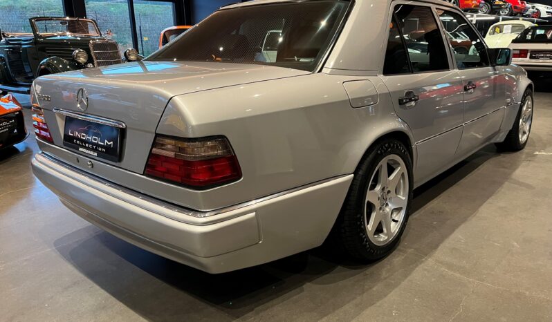 Mercedes-Benz E-Klasse (W124) E 500 full