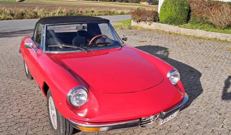 Alfa Romeo Spider 2000 full