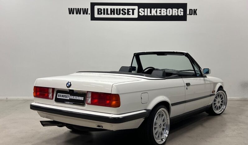 BMW 3-serie E30 320i 2,0 Cabriolet 2d full