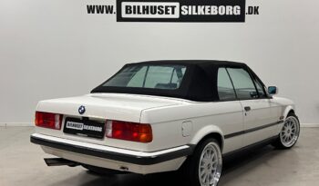 BMW 3-serie E30 320i 2,0 Cabriolet 2d full