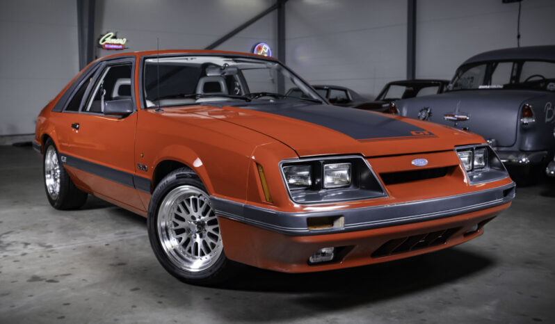 Ford Mustang GT Fastback full
