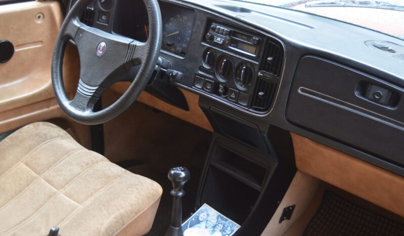 Saab 900 2,0 full