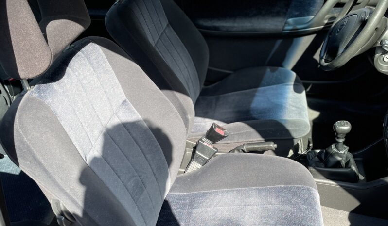 Opel Astra 1,6L full