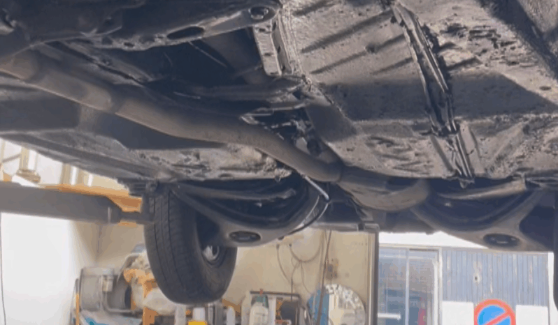 Mercedes-Benz 200-300 (W123) 230CE full