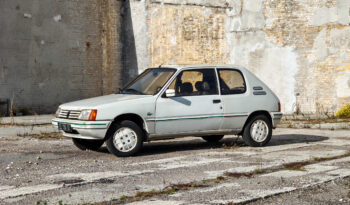 Peugeot 205 1,4 XR Lacoste full