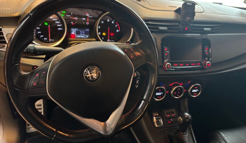 Alfa Romeo Giulietta 1750 Veloce full