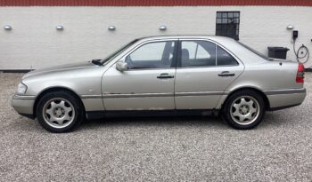 Mercedes-Benz 250-280 CE (W114) 280 C aut. full