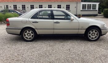 Mercedes-Benz 250-280 CE (W114) 280 C aut. full