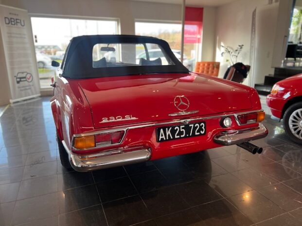 Mercedes-Benz SL (W113) Sl 230 6 cyl. Pegode Cabriolet full