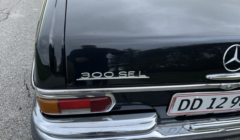 Mercedes-Benz S-Klasse (W108/109) 300SEL full