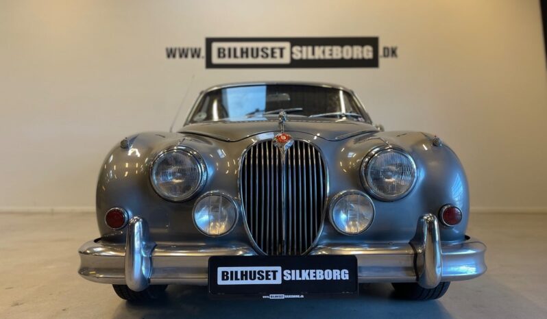 Jaguar Mk II 3,4 Saloon 4d full