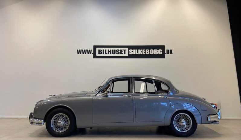 Jaguar Mk II 3,4 Saloon 4d full