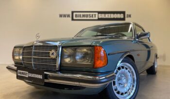 Mercedes-Benz 200-300 (W123) 230 CE 2,3 aut. 2d full