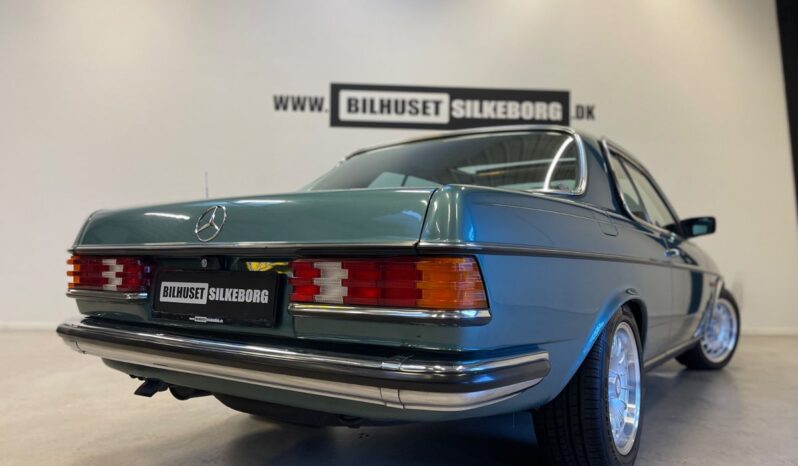 Mercedes-Benz 200-300 (W123) 230 CE 2,3 aut. 2d full