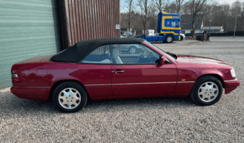 Mercedes-Benz E-Klasse (W124) E200 2,0 Cabriolet full