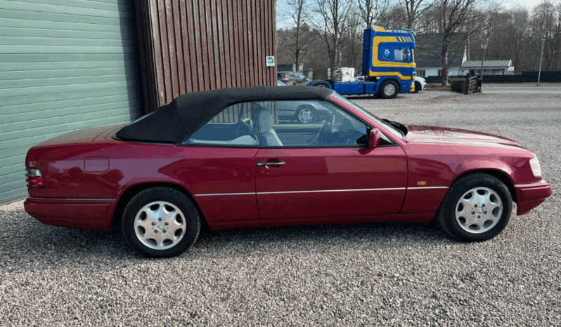 Mercedes-Benz E-Klasse (W124) E200 2,0 Cabriolet full