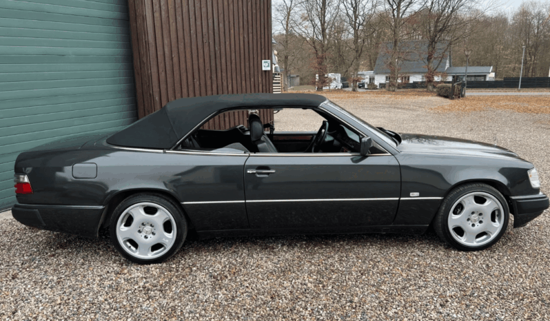 Mercedes-Benz E-Klasse (W124) 300 CE 3,0 Cabriolet Sportline aut. full