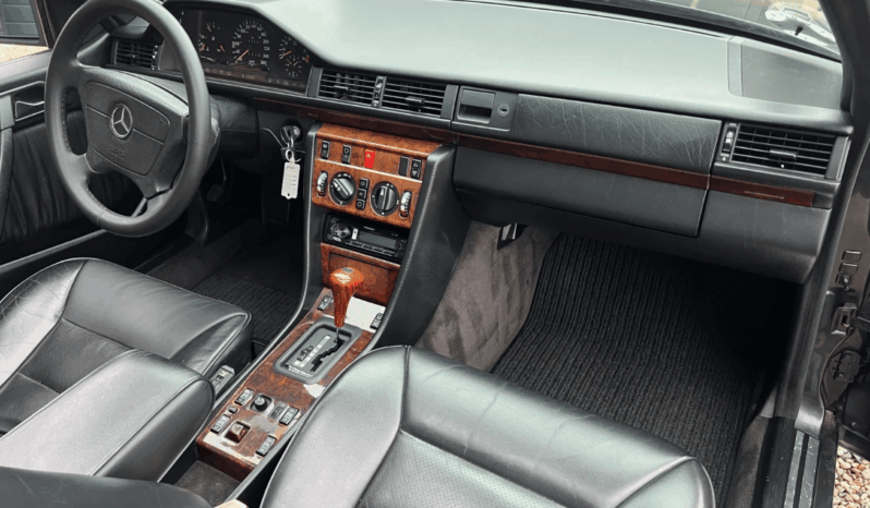 Mercedes-Benz E-Klasse (W124) 300 CE 3,0 Cabriolet Sportline aut. full