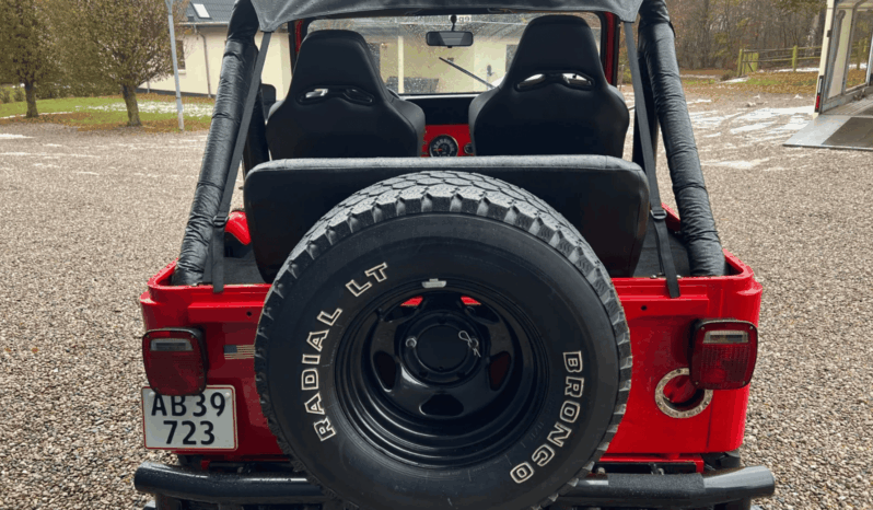 Jeep CJ-5 5,9 4X4 full