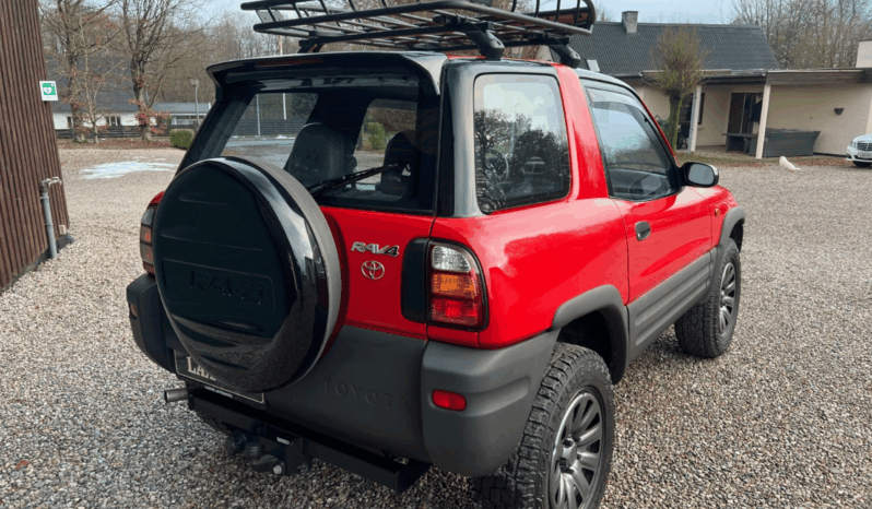 Toyota RAV4 2,0 4×4 full
