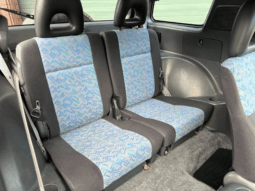 Toyota RAV4 2,0 4×4 full