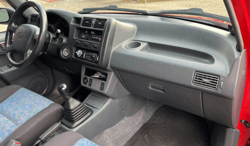 Toyota RAV4 2,0 4×4 full