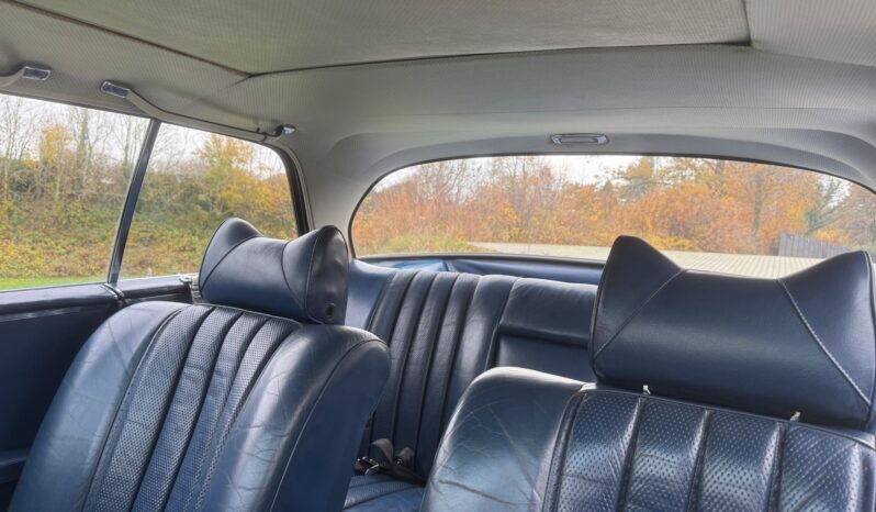 Mercedes-Benz 220-280 (W111) 280 S 2,8 Aut full