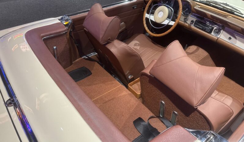 Mercedes-Benz SL (W113) 280sl full