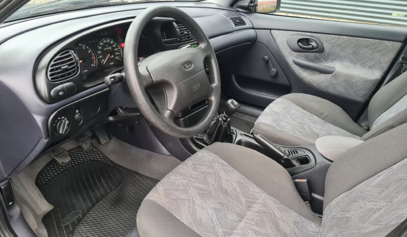 Ford Mondeo 2,0 Flair full