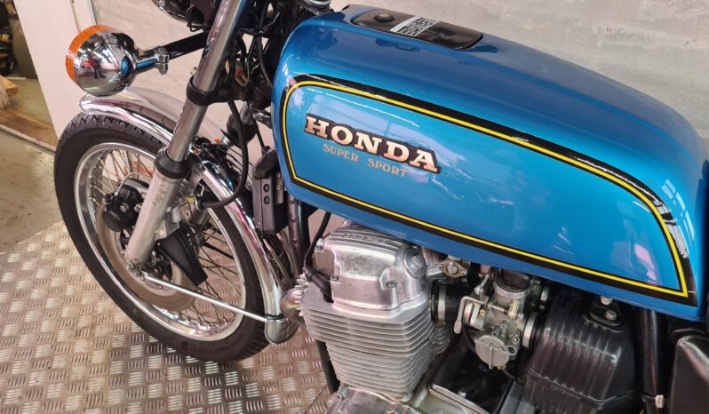Honda CB 750 F0 Super Sport full