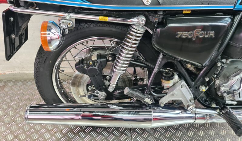 Honda CB 750 F0 Super Sport full