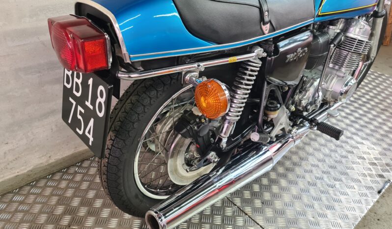 Honda CB 750 F0 Super Sport full