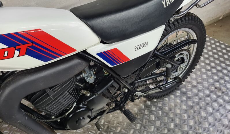 Yamaha DT 250 MX full