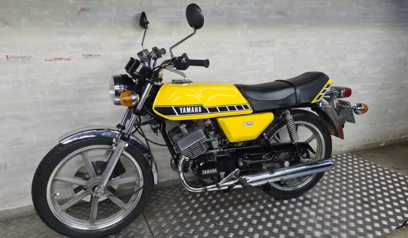Yamaha RD 125 DX full