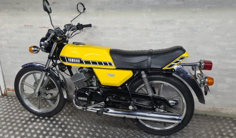 Yamaha RD 125 DX full