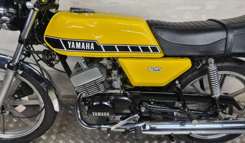 Yamaha RD 125 DX full