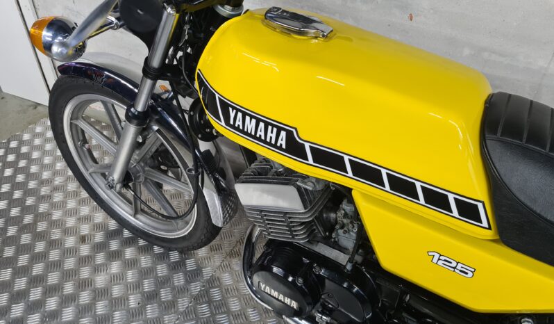 Yamaha RD 125 DX full