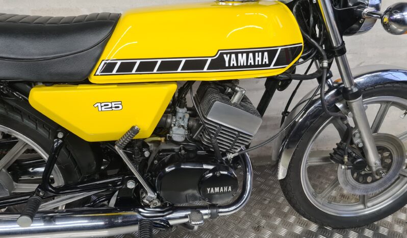 Yamaha RD 125 DX full