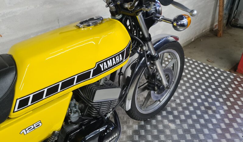 Yamaha RD 125 DX full