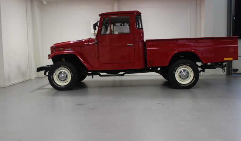 Toyota Landcruiser FJ45 Pick Up 4×4 full