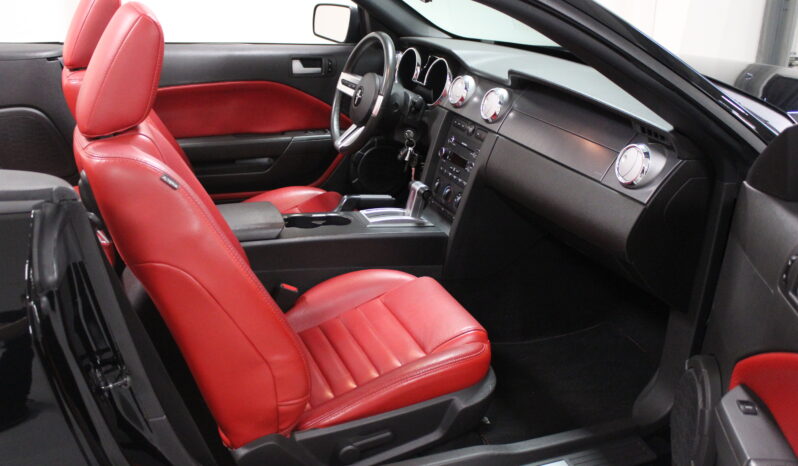 Ford Mustang GT 4.6L full