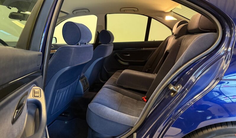 BMW 5-serie E39 528i 2,8 Steptr. 4d full