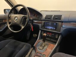 BMW 5-serie E39 528i 2,8 Steptr. 4d full