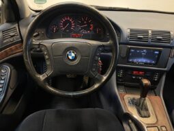 BMW 5-serie E39 528i 2,8 Steptr. 4d full