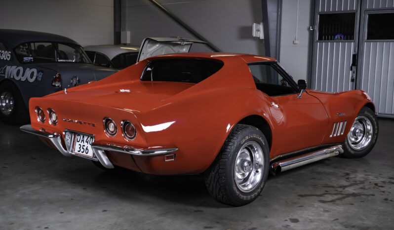 Chevrolet Corvette Stingray full