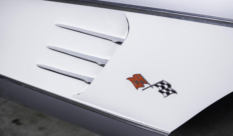 Chevrolet Corvette cabriolet full