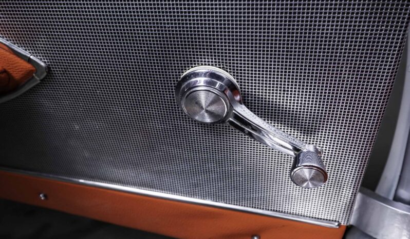 Chevrolet Corvette cabriolet full