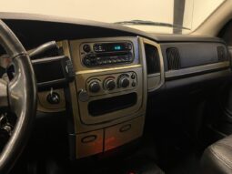 Dodge D100 RAM 1500 5,7 V8 Hemi SLT Quad Cab aut. 4d full